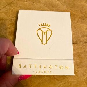 Battington Lashes! Harlow 3D silk lashes.